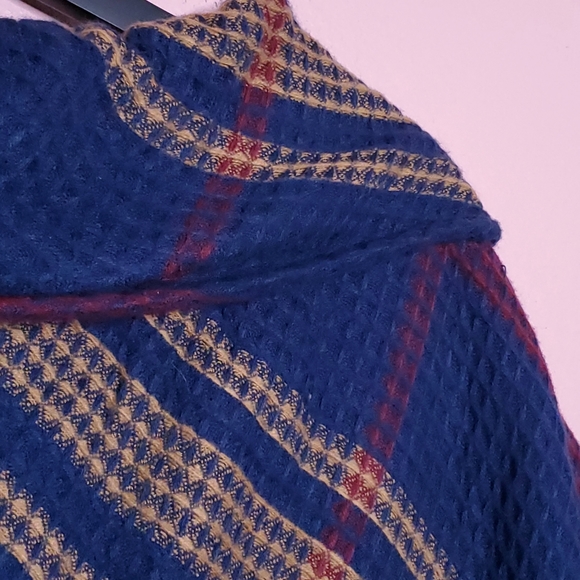 Nanette Lepore Plaid Blanket Poncho OSFA - Picture 12 of 16